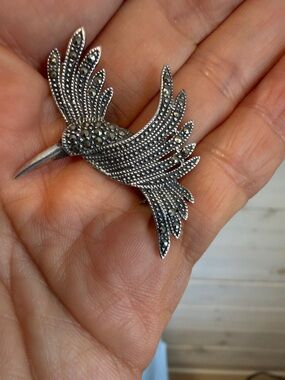Marcasite Hummingbird Brooch Pin - Elegant Bird Jewelry